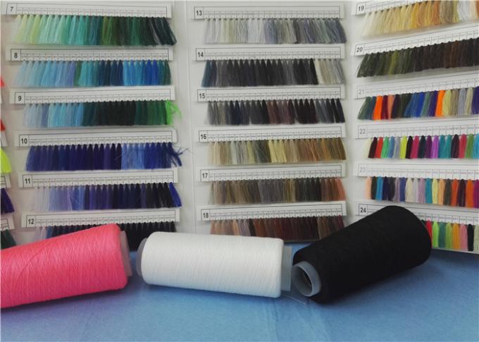 꿰매는 실을 만들기를 위한 염색된 회전된 폴리에스테 털실 100% 버진에 의하여 선정되는 색깔